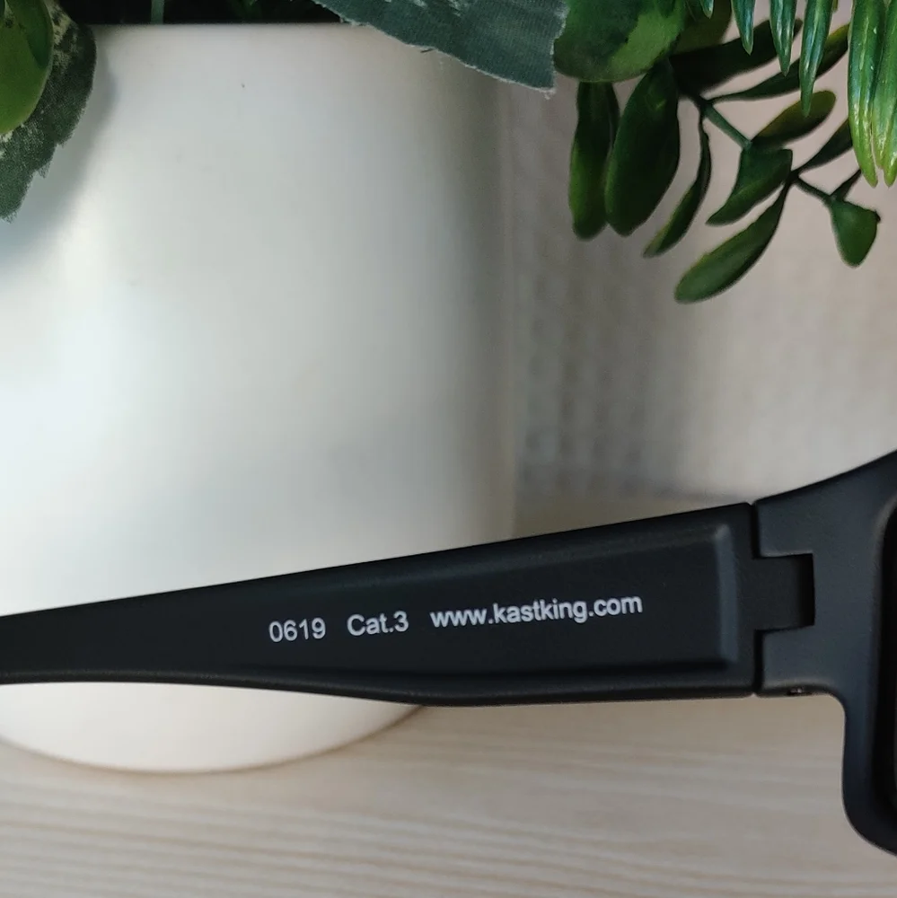 Kastking Skidway KSGPLNSK-MBS 0619 Cat.3 Men & Women's Black Sunglasses w/Case